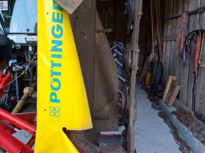 Bild 2:Mähwerk Pöttinger Novadisc 225