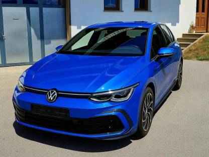 VW Golf VIII 1.5 TSI R-Line