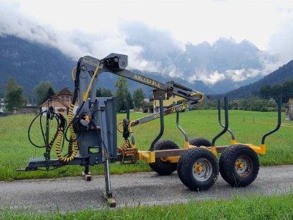 Bild 3:Källefall Forstanhänger mit ferngesteuerter Kranseilwinde