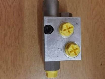 Bild 2:Regent Pflug Wendeventil Umsteuerblock 36.45.164