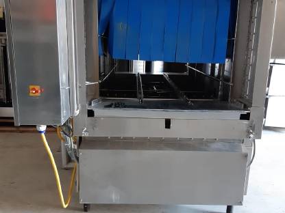 Bild 2:Kistenwaschanlage - Großkisten