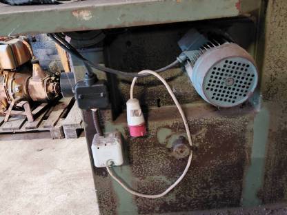 Bild 3:Bandsäge NRA