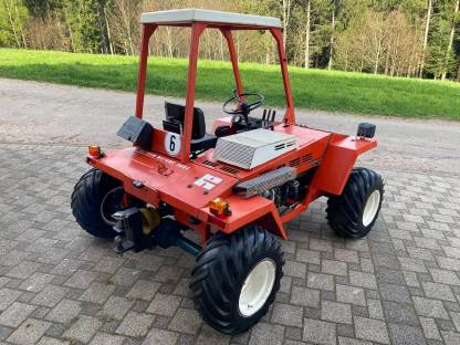 Bild 3:Reform Metrac 2002 mit 1.565 Bstd., inkl. Bandrechen