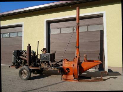 Bild 3:Maismühle mit Motor, Zubringerschnecke Kirchner SMZ 70