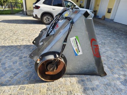 Bild 2:Fliegl Einfütterschaufel