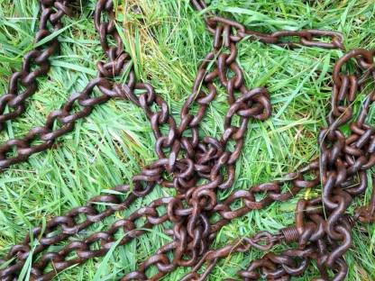 Bild 4:Traktor Schneeketten