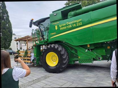 Bild 6:Mähdrescher John Deere T560 Hillmaster Bj. 2011, 6,7 m, 1.770 h