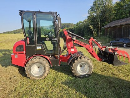 Bild 3:Neuwertiger Hoflader KIMA 08