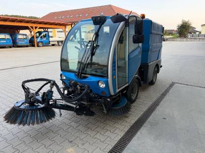 Bild 2:Bucher City Cat Kehrmaschine C 2020