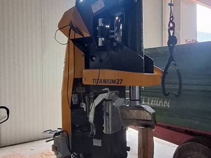 Uniforest titan 27