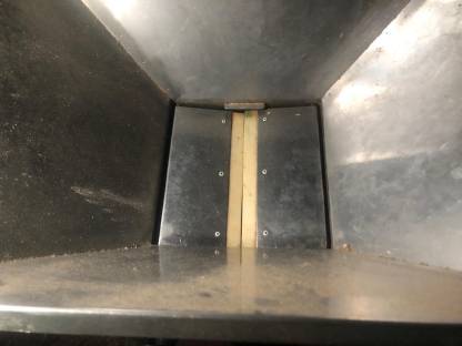 Bild 3:Obstpresse und Mühle Voran