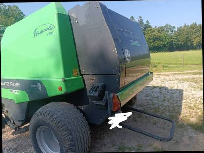 Deutz Fahr Rundballenpresse Fixmaster 235 baugleich Kuhn