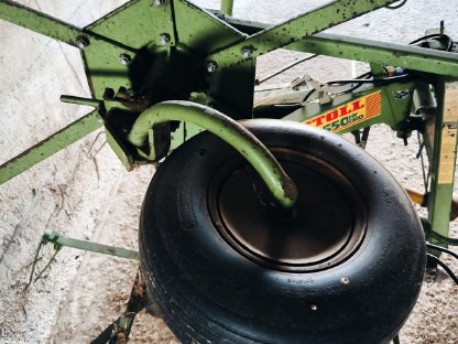 Bild 4:Kreiselheuer Stoll Z 550 Hydro