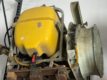 Weingarten Gebläsespritze 450 l super Zustand