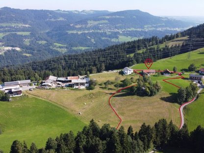 Bild 2:Landwirtschaftliche Liegenschaft in Bildstein