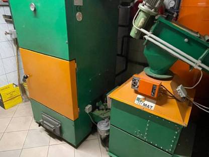 Bild 2:Hackgutheizung BIOMAT