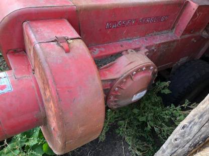 Bild 2:MF Kleinballenpresse