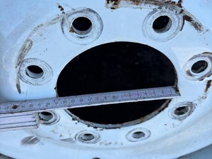 Bild 7:Pflegebereifung New Holland TL70