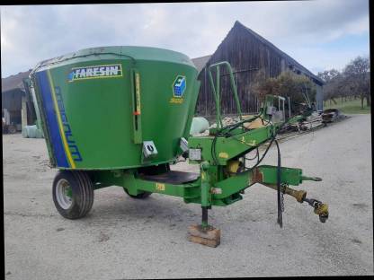 Bild 5:Futtermischwagen Faresin Magnum 900