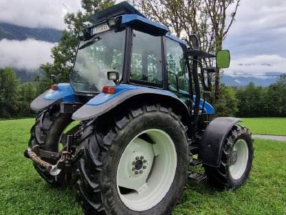 Bild 3:New Holland TS 100