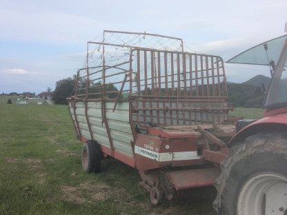 Bild 2:Pöttinger Trend 2 LW 40 - sofort einsatzbereit