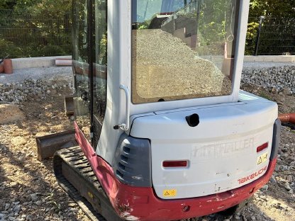 Bild 6:Takeuchi TB228