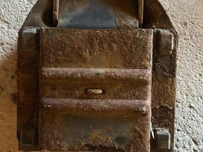 Bild 3:Scania Reserveradhalterung