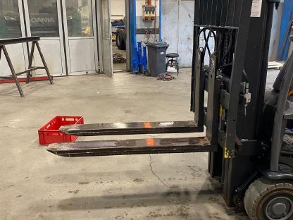 Bild 4:Gabelstaplergabeln KOOI hydr.