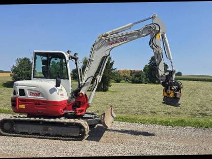 Takeuchi TB260 mit Rototilt
