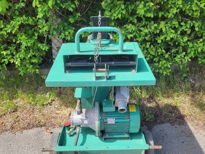 Bild 4:Binderberger Kurzholzspalter H7