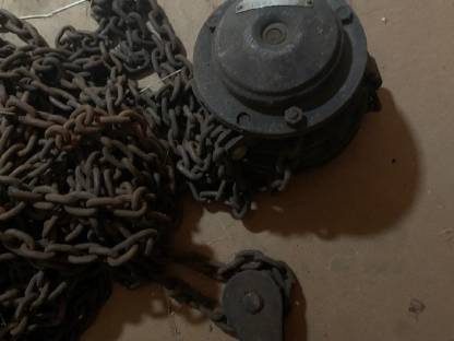 Bild 3:Epple Silofräsen Stirnrad-Kettenzug 500 kg