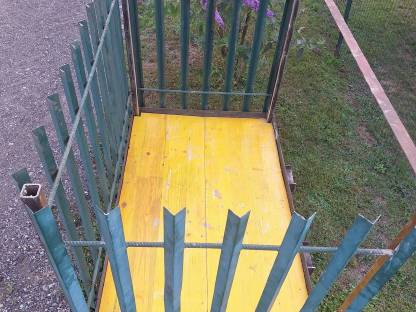 Bild 5:Arbeitskorb für Stapler oder Frontlader Gabel