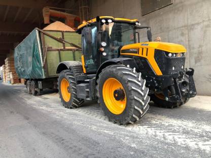 Bild 4:Landwirtschaftliche Transporte