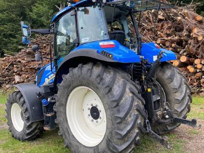 Bild 4:New Holland T5.120 Electro Command, Top Zustand