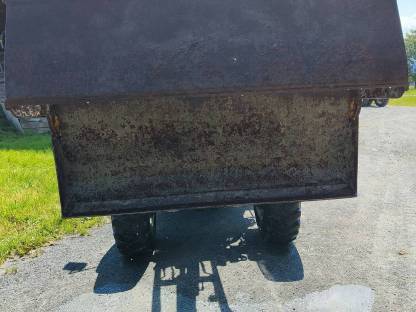 Bild 7:Kramer Kippschaufel