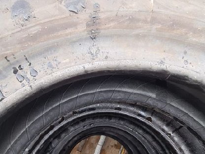 Bild 4:LKW-Unimog Geländereifen Michelin X 395/85R20 168K/164L M+S