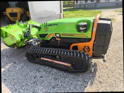 Bild 2:Forstmulchen, Mähraupe, Mulchraupe, Landschaftspflege