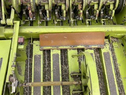 Bild 5:Claas Quadrant 1200 RC