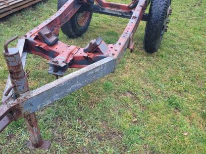 Bild 4:Anhänger, Lkw Unterbau