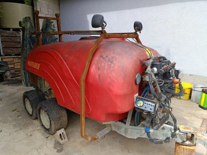 Bild 6:Gebläsespritze Mitterer, 2.000 l