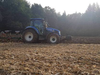 Bild 2:Bieten landwirtschaftliche Dienstleistungen