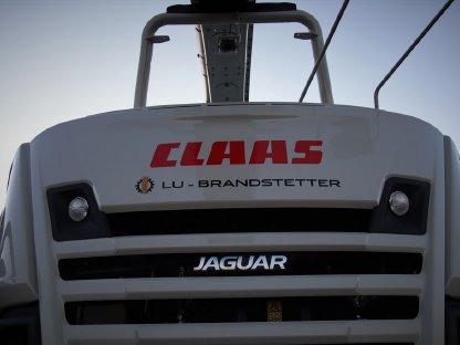 Bild 4:Übernehme Mais-, Gras- und GPS-Ernte / Häckseln