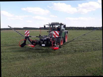 Bild 2:Doppelmessermähwerk lohnmähen