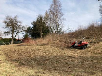 Bild 4:Wir mulchen deine Flächen