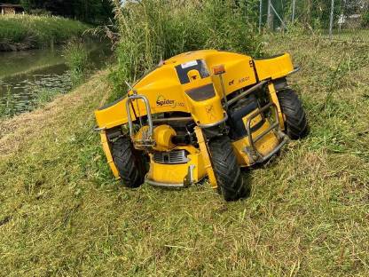 Bild 2:Wir mulchen deine Flächen