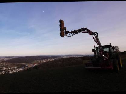 Bild 3:Böschungsmäher