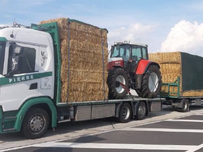 Übernehme Transporte von landwirtschaftlichen Geräten