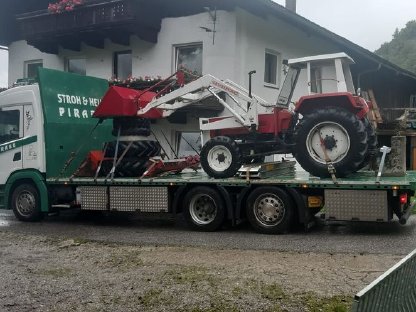 Bild 3:Übernehme Transporte von landwirtschaftlichen Geräten
