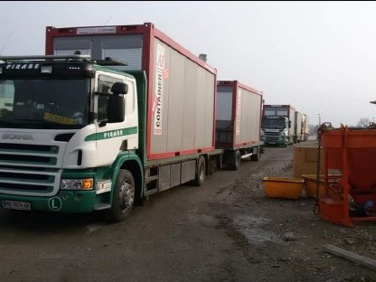 Bild 4:Übernehme Transporte von landwirtschaftlichen Geräten