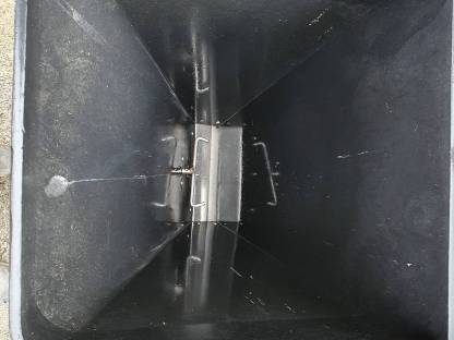 Bild 2:Breiautomat für Schweine